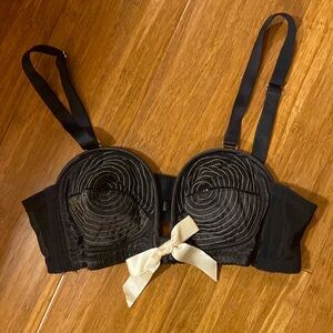 Bettie Page playful promises overwire bra 34A